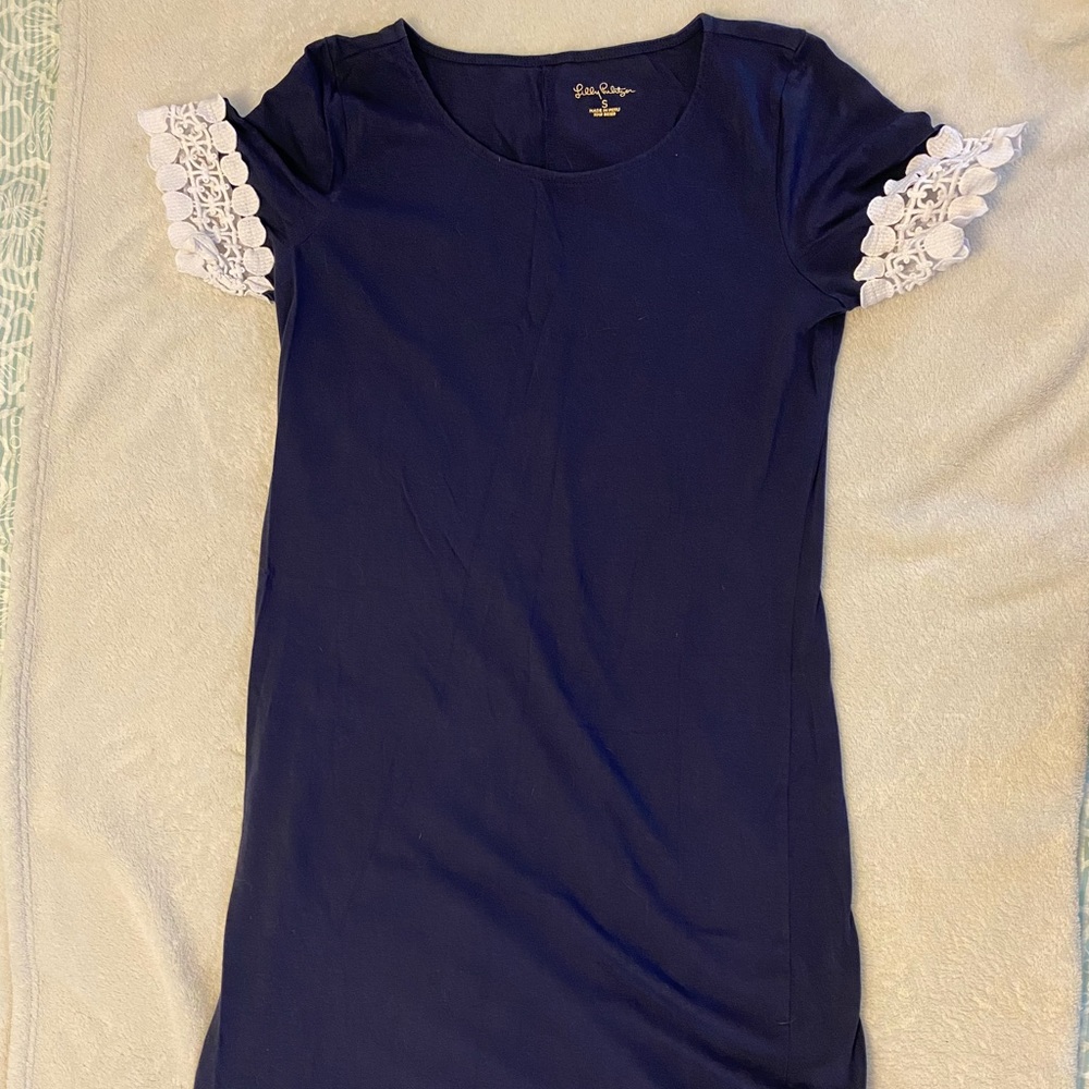 Lilly Pulitzer Navy T-Shirt Dress with White Detail on Sleeves